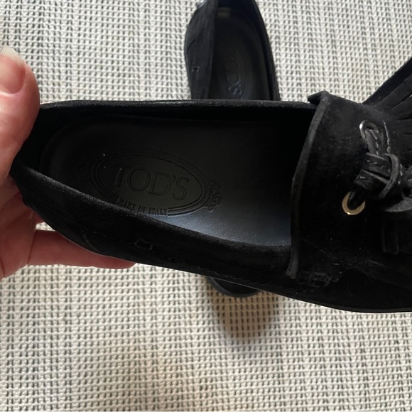 Tod’s Black Suede Driving Moccasins - Picture 4 of 6